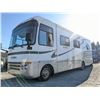 Image 2 : 0C --  2006 FORD F550 SIMBA MOTORHOME, White, 40313 MILES