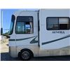 Image 35 : 0C --  2006 FORD F550 SIMBA MOTORHOME, White, 40313 MILES