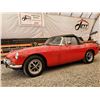 Image 25 : 0F --  1974 MG MGB CONVERTIBLE, Red, 5680 MILES TMU KM