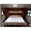 Image 100 : 0A --  2009 TANGO VELLAGIO 5TH WHEEL, WHITE