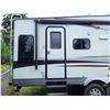 Image 23 : 0A --  2009 TANGO VELLAGIO 5TH WHEEL, WHITE