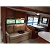 Image 81 : 0A --  2009 TANGO VELLAGIO 5TH WHEEL, WHITE