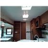 Image 82 : 0A --  2009 TANGO VELLAGIO 5TH WHEEL, WHITE