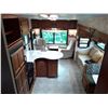 Image 93 : 0A --  2009 TANGO VELLAGIO 5TH WHEEL, WHITE