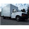 Image 8 : 0D --  2006 GMC SAVANNA 3500 CUBE VAN, White, 202780 KM