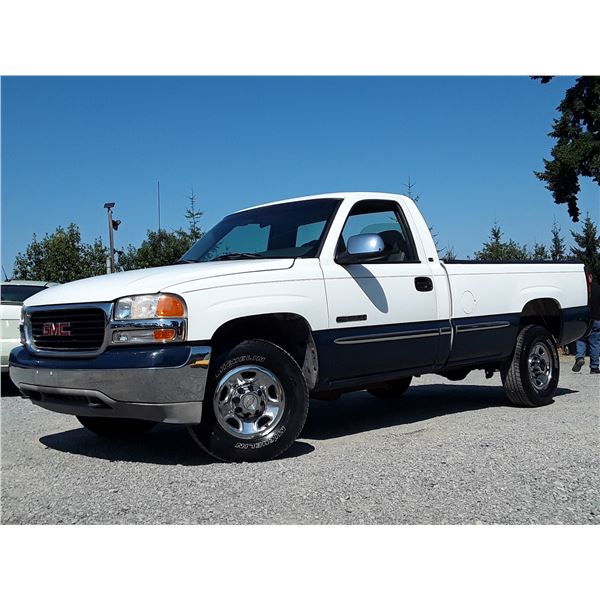 A12I --  2000 GMC SIERRA 2500 REG CAB LONG BOX, White, 231140 KM