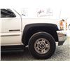 Image 30 : A12G --  2000 GMC SIERRA 2500 EXT CAB 4X4, White, 394534 KM   "NO RESERVE"