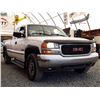 Image 7 : A12G --  2000 GMC SIERRA 2500 EXT CAB 4X4, White, 394534 KM   "NO RESERVE"