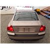Image 13 : A12D --  2004 VOLVO S60, Grey, 342129 KM