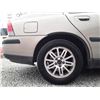 Image 27 : A12D --  2004 VOLVO S60, Grey, 342129 KM