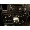 Image 63 : A12D --  2004 VOLVO S60, Grey, 342129 KM