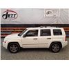 Image 19 : B2 --  2008 JEEP PATRIOT LTD 4X4, White, 228252 KM