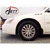 Image 23 : A12J --  2008 BUICK LKUCERVE CX, White, 254372 KM  "NO RESERVE"