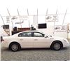 Image 9 : A12J --  2008 BUICK LKUCERVE CX, White, 254372 KM  "NO RESERVE"