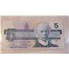 Image 2 : Five Dollar Bill Canadian #14230