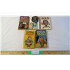 Image 1 : (5) Mad soft cover books