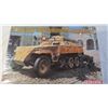 Image 2 : Dragon Armored personnel carrier 1:35 sealed in box
