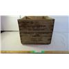 Image 1 : Saskatchewan Co-operative creamery association wooden crate