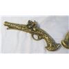 Image 2 : Brass flintlock pistol hanging wall art