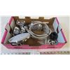 Image 1 : Box of assorted shower heads and parts