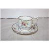Image 3 : Royal Albert petit point Tea Cups and saucers (6 pieces)