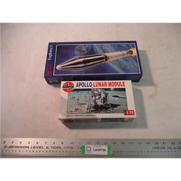 2X THE BID - Space models - apollo + explore 1 - 1/6 + 1/72 scale