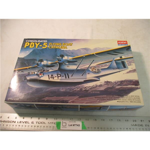 Academy hobby model kits PBY-S Flying Brat Catalina