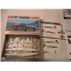 Image 2 : F-5F Tiger II 1:48 model kit + A-7K Corsair II model kit