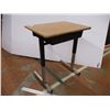 Image 4 : *26x20 school desk