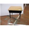 Image 1 : *24x18 school desk - metal