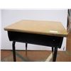 Image 3 : *24x18 school desk - metal