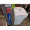 Image 3 : *Water softener reliance with holding tank