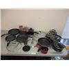 Image 1 : kitchen pots + pans