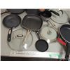 Image 3 : kitchen pots + pans