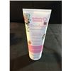Image 1 : Cherry blossom temporary hair color in a deep conditioning mask