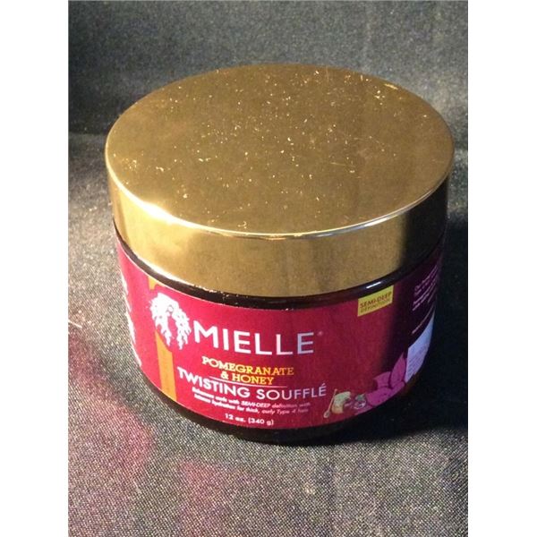 Mielle  pomegranate and honey twisting SOUFFLE