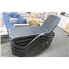 Image 1 : 4-Black Pool Lounge Chairs - 4 X $