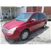 Image 2 : 2011 Kia Sedona 5-Dr. Mini Van