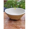 Image 2 : 2 Yellow Mixing Bowls 12" & 10"