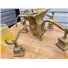 Image 2 : Fabulous 4 Place Brass Hanging Light Fixture - 4 Original Shade