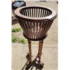 Image 1 : Wooden plant stand 33" tall