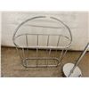 Image 2 : Bathroom magazine rack/toilet paper holder