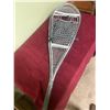 Image 4 : Snow Shoes - Metal 46" Long