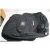 Image 1 : 2X Golf Bags, Cascade & Turtleford