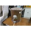 Image 1 : Large Antique Butter Churn