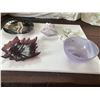 Image 2 : 5 pieces of art glass. Includes purple glass leaf dish, clear glass duck, glass millefiori design pu