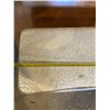 Image 2 : Vintage starburst, wicker, laundry hamper