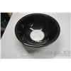 Image 6 : Black/White Pyrex Mixing Bowl Set