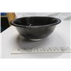 Image 7 : Black/White Pyrex Mixing Bowl Set