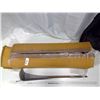 Image 2 : Box Chome Legs